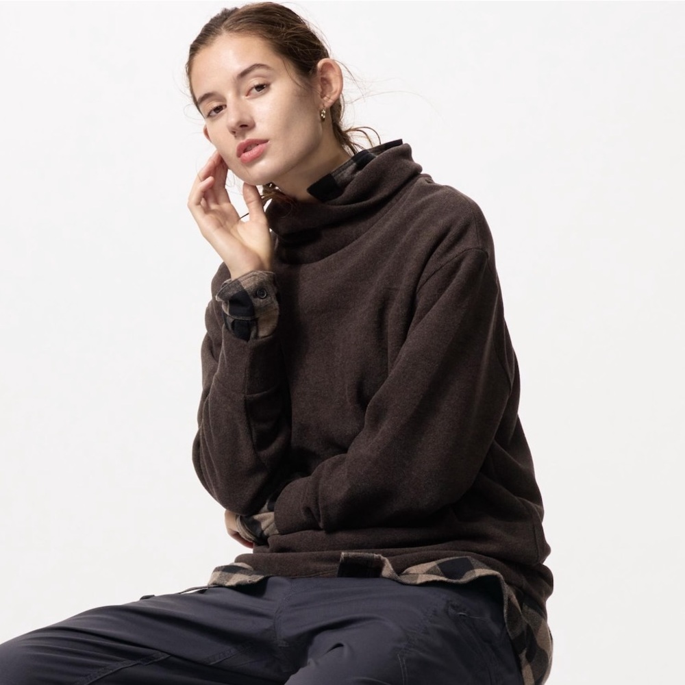 Uniqlo Dark Brown Turtleneck Sweater